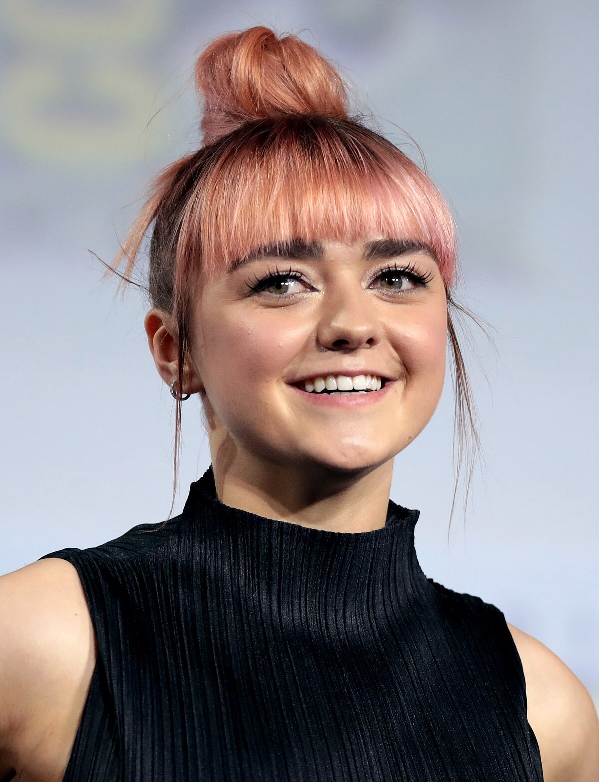 A aniversariante Maisie Williams