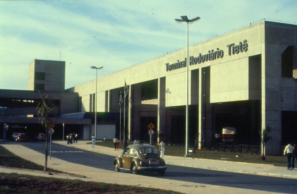 Foto do Terminal Tietê nos anos 1980