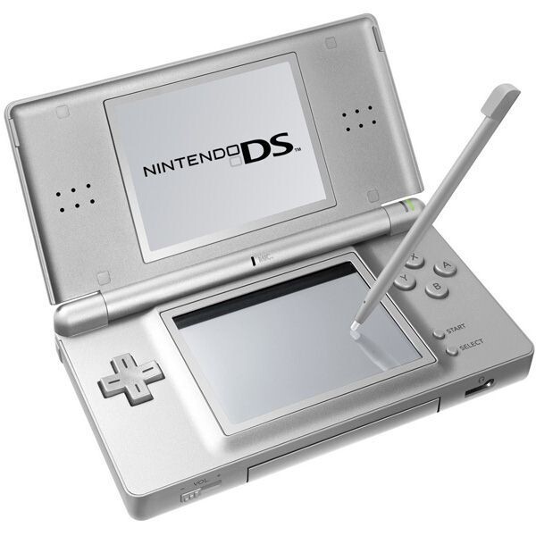 Um Nintendo DS Silver
