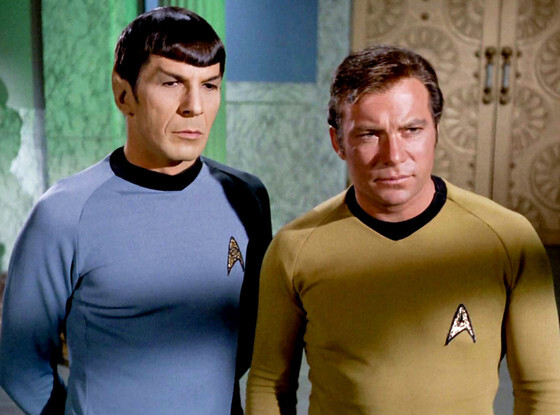 Os personagens Spock e Kirk, na série Star Trek clássica.