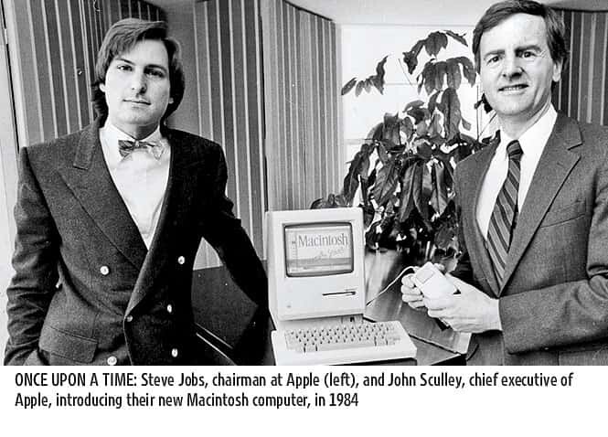 Jobs e Sculley no lançamento do Macintosh