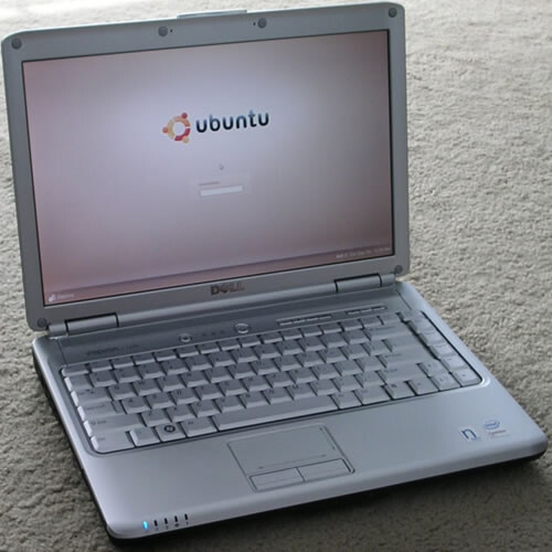 Um notebook Dell com Ubuntu pré-instalado