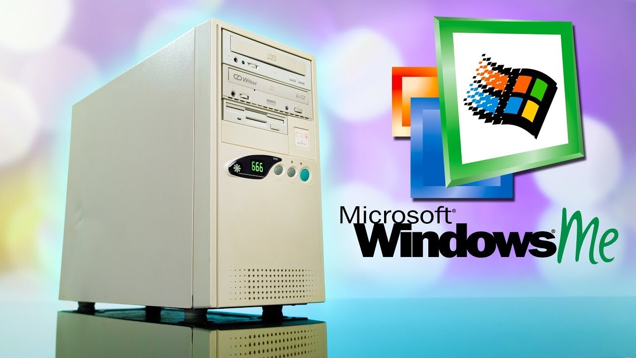 Gabinete mini-torre com drives de CD, DVD e disquete, e o logo do Windows Me