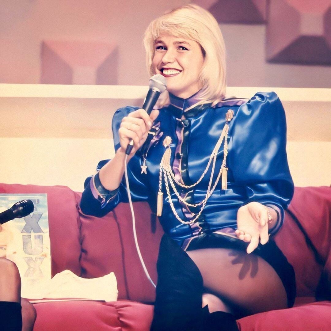 Xuxa no sofá da Hebe