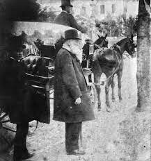 Foto do ex-monarca no exílio