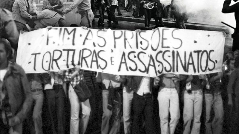 Passeata pede fim da tortura durante o regime militar