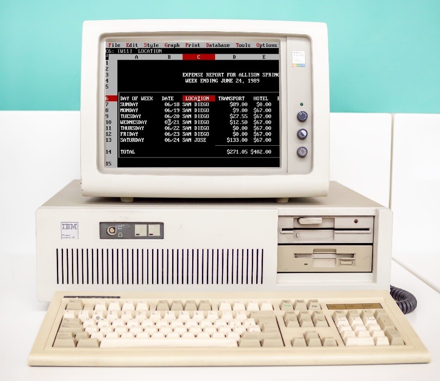 Tela do Quattro Pro em um PC AT