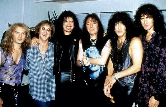 A banda Kiss em 9 de agosto de 1995