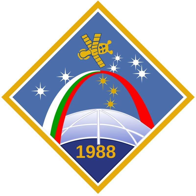 O emblema oficial da missão Soyuz TM-5