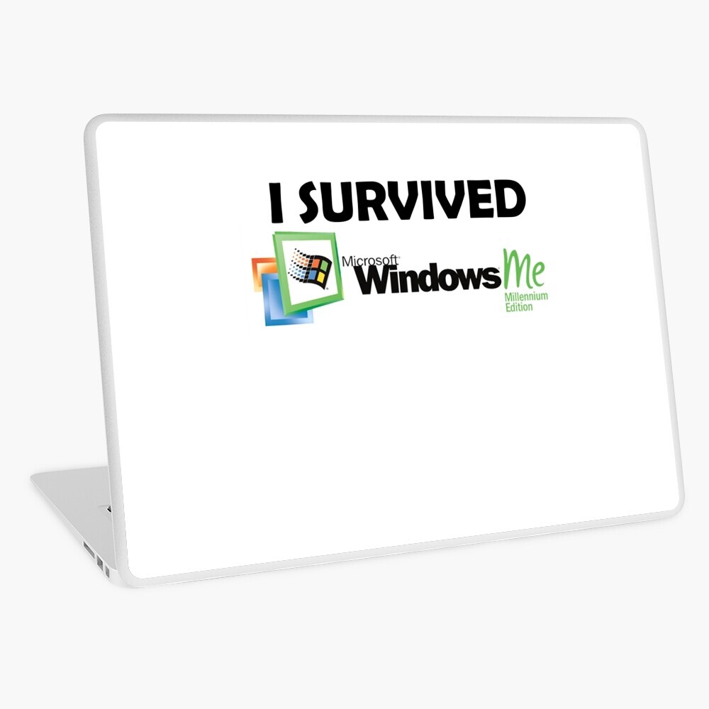 Notebook genérico com adesivo escrito: I survived Windows Me