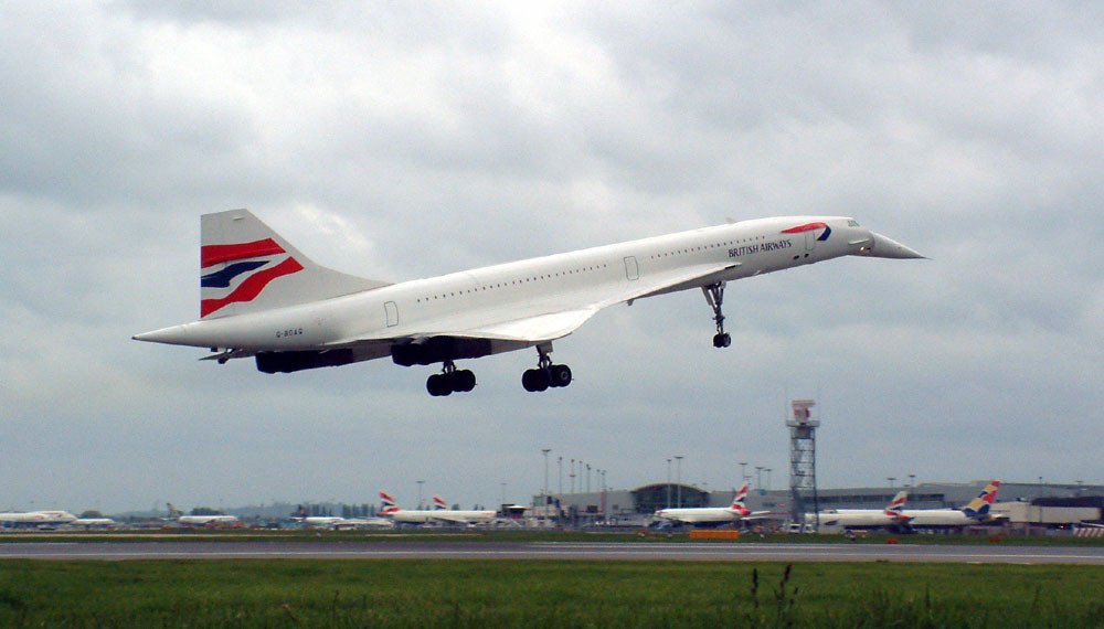 Concorde da British Airways pousa em Londres