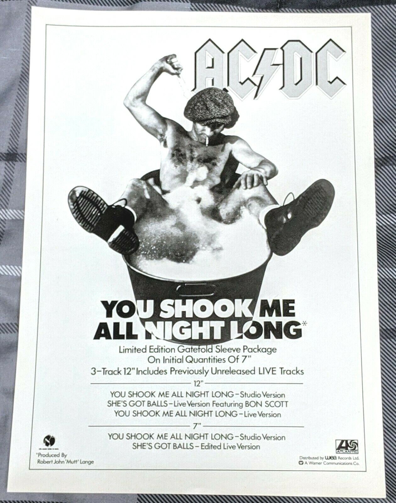 Anúncio oferecendo duas versões do single, para lojas de discos