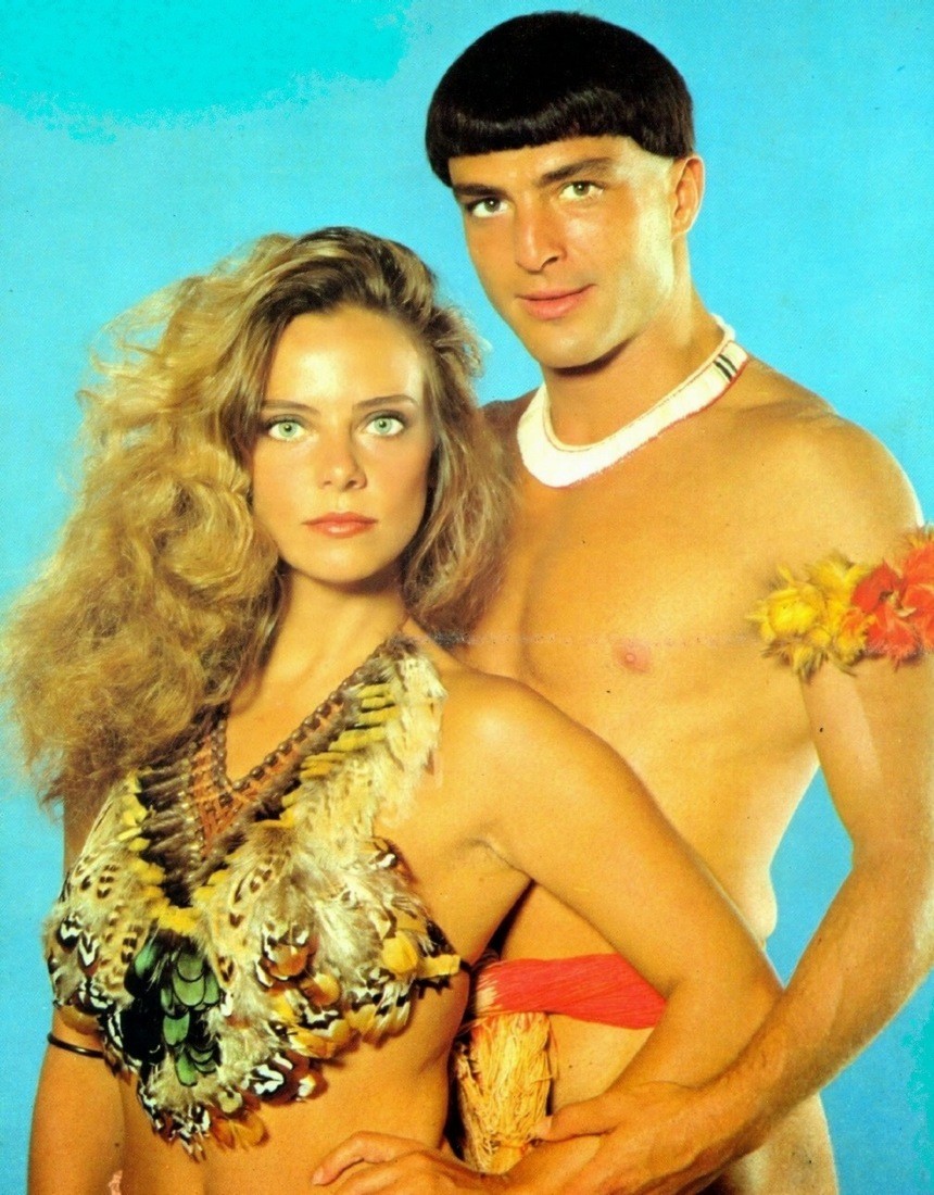 Poster de Bruna Lombardi e Carlos Alberto Riccelli em seus papeis em Aritana<br>