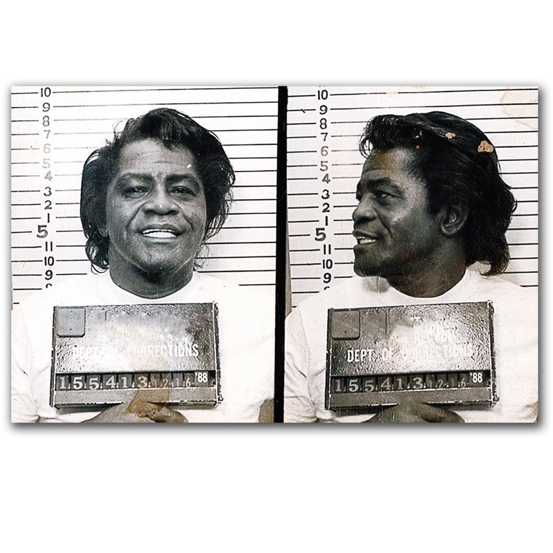 Fotos tiradas na delegacia em uma das vezes em que James Brown foi detido