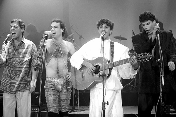 Chico e Caetano dividem o palco com Ney Matogrosso e Paulo Ricardo