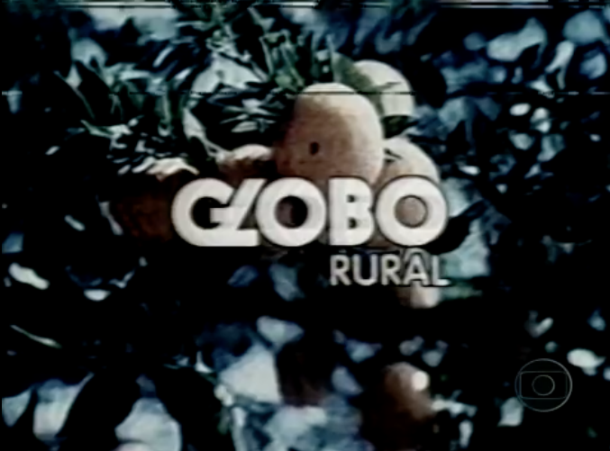 Abertura do Globo Rural na década de 1980 mostra o logotipo do programa em meio a frutíferas