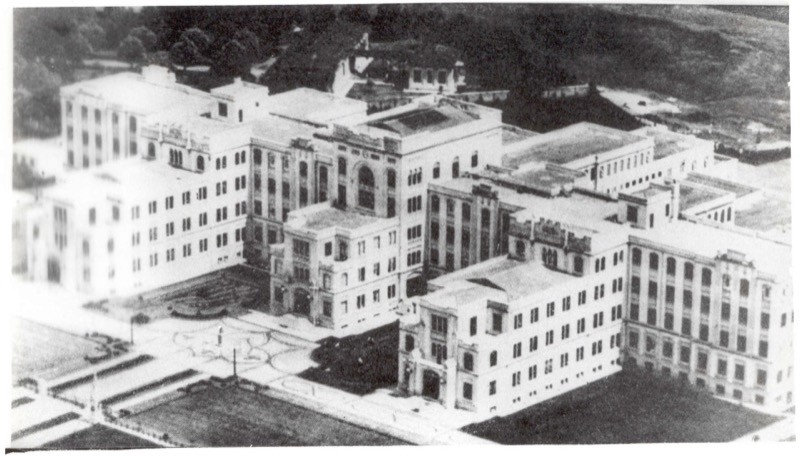 Conjunto de prédios da faculdade de Medicina da USP, na década de 1940.
