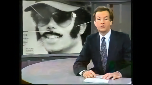 Telejornal comentando o disfarce do cantor