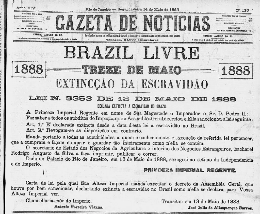 Texto da Lei Aurea na capa de jornal da época