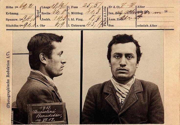 Mussolini na ficha policial de Berna