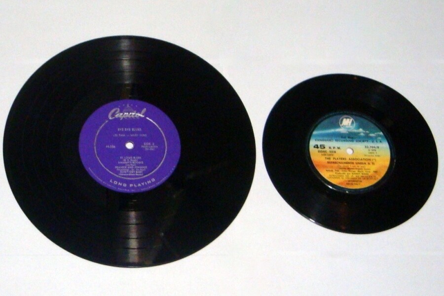 LP nos formatos 10 polegadas e 7 polegadas (compacto)
