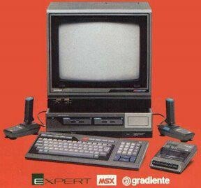 Anúncio do Expert, com 2 controles e o gravador Datacorder