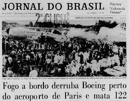 Capa do Jornal do Brasil com a manchete: Fogo a bordo derruba Boeing perto do aeroporto de Paris e mata 122
