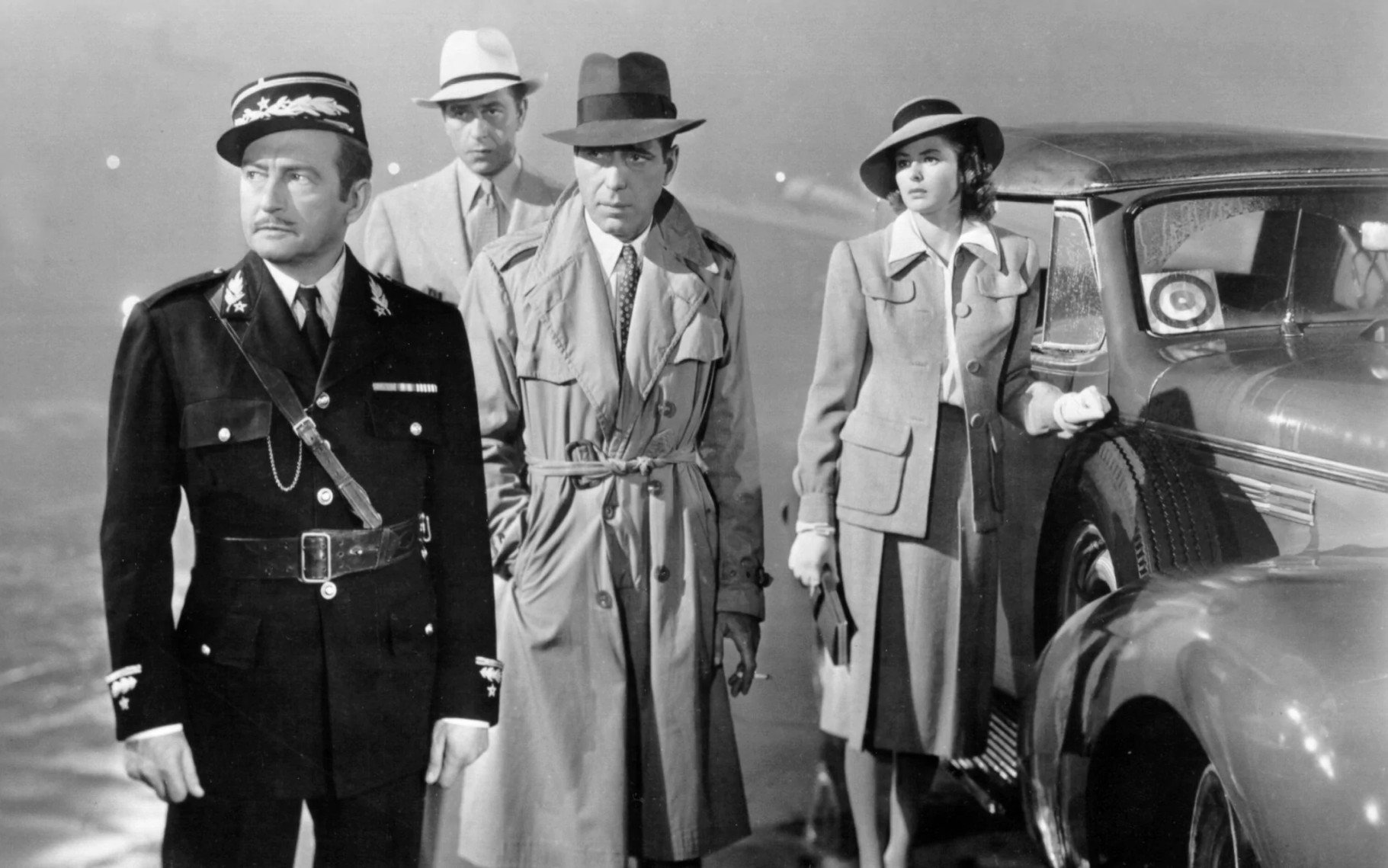 O conflito no clímax de Casablanca, em preto e branco