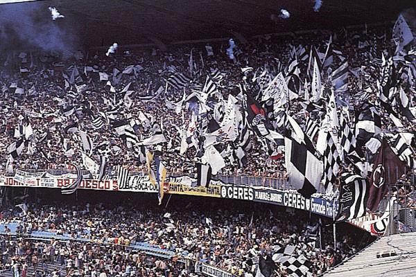 A torcida do Corinthians no Maracanã