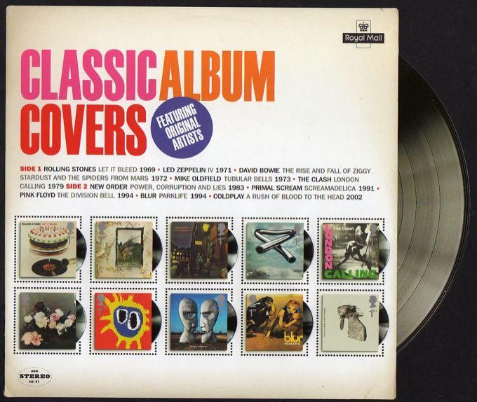 Peça filatélica do correio britânico apresentando os 10 selos da série comemorativa, em um encarte que lembra uma contracapa de disco.