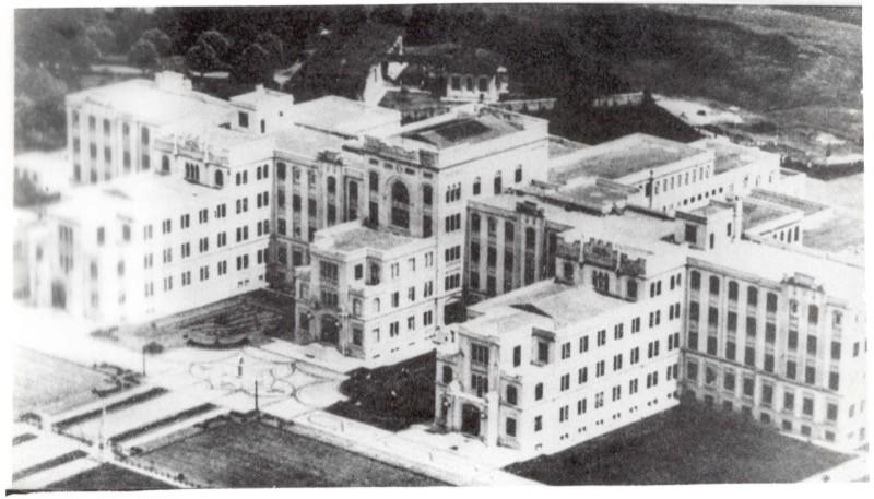 Conjunto de prédios da faculdade de Medicina da USP, na década de 1940.
