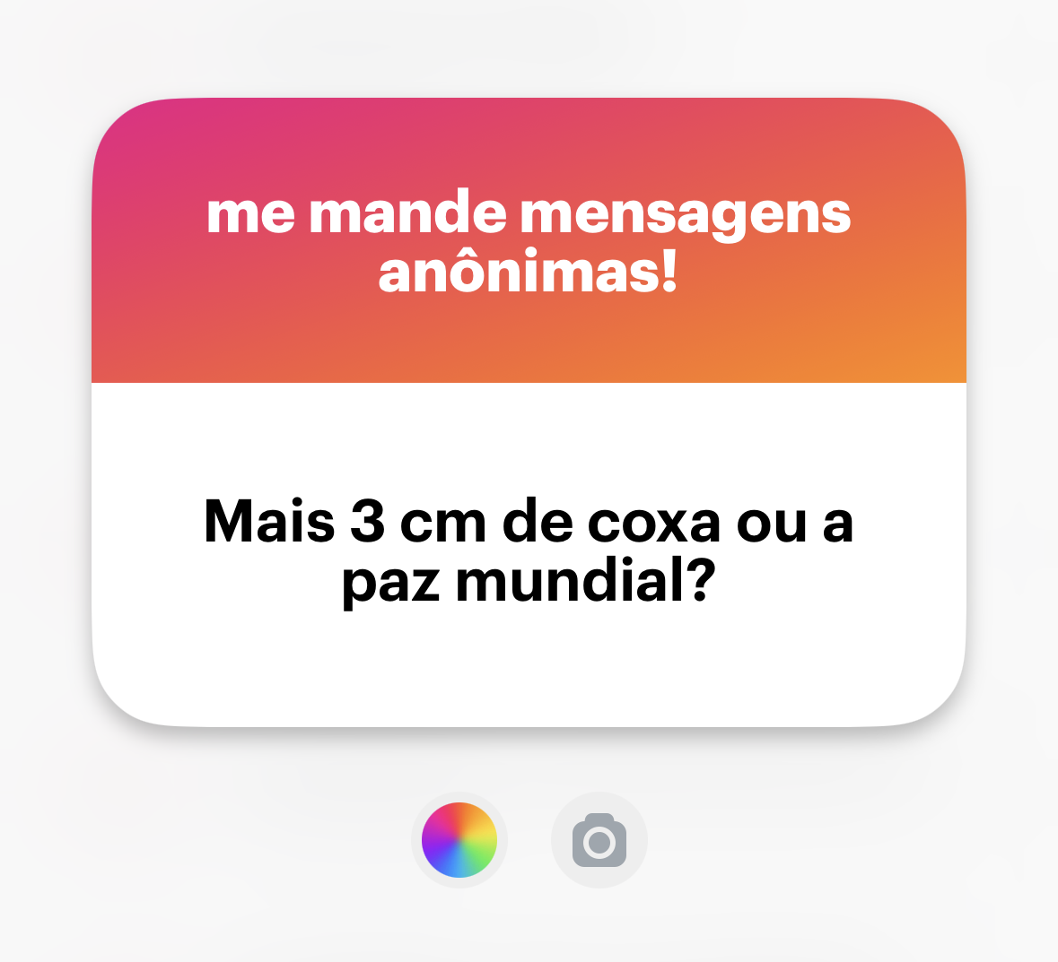 Banner do NGL com a pergunta: <br><br>Mais 3 cm de coxa ou a paz mundial?