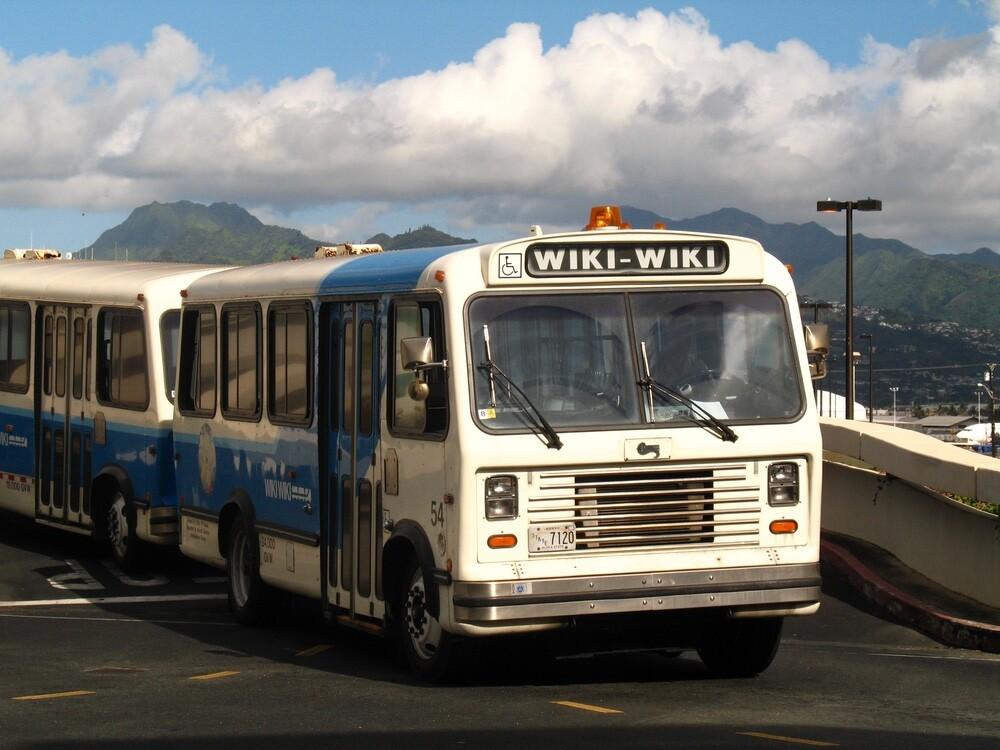 foto da linha de ônibus wiki-wiki no Havaí